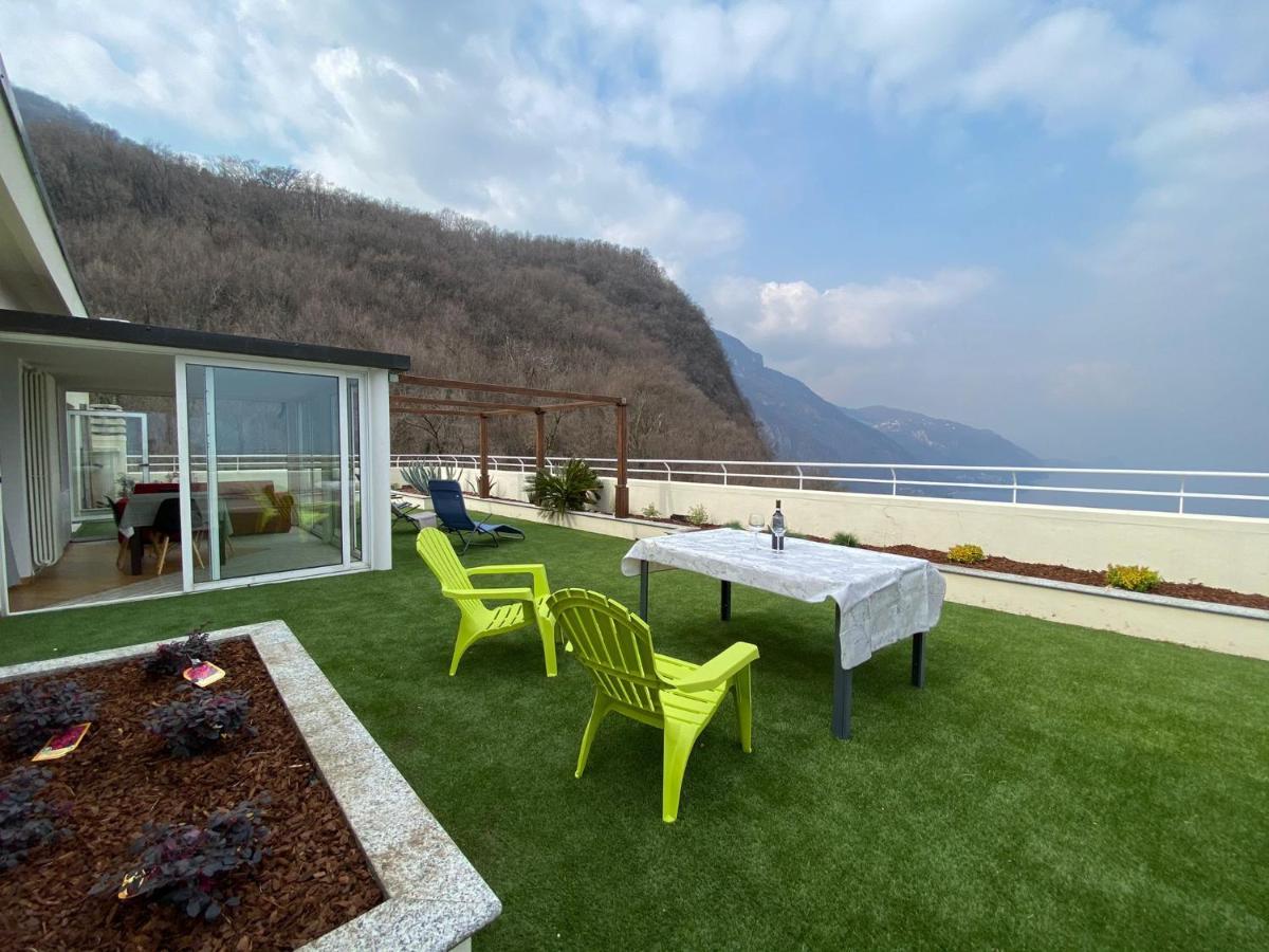 Attico With Big Terrace In Residence With Pool Вальброна Экстерьер фото